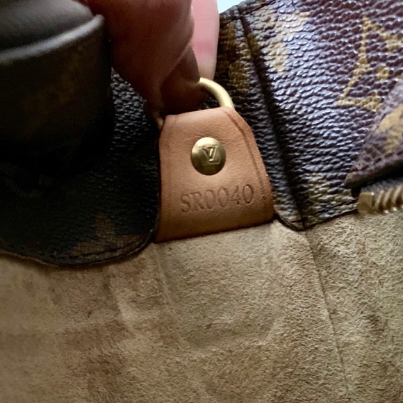 SOLD! Louis Vuitton Monogram Luco Tote!❤️. - Picture 3 of 8